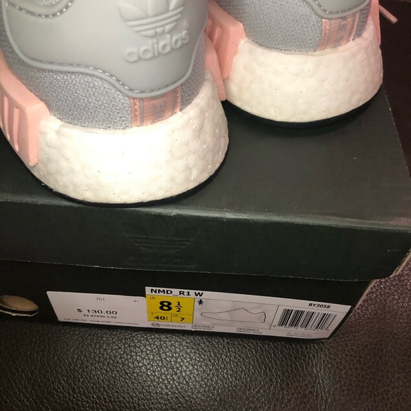 NMD_R1 W with reflective Adidas stripes - Picture 4 of 8
